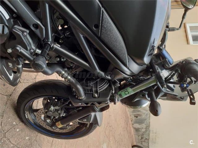 Suzuki SV 650 – Vista 8