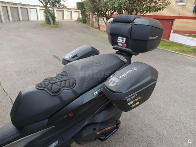 Piaggio MP3 Exclusive 530 – Vista 5