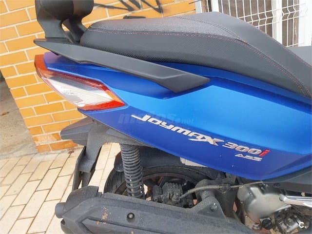 SYM Joymax 300 – Vista 4