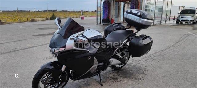 Honda VFR 1200 F DCT 3800 € 2012 Madrid - 3
