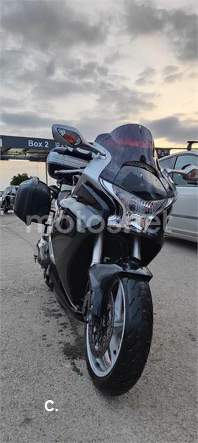 Honda VFR 1200 F DCT 3800 € 2012 Madrid - 4