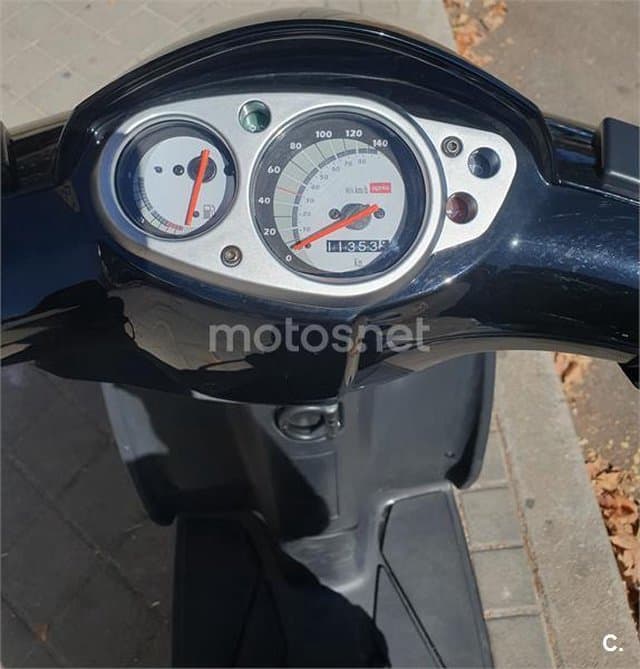 Aprilia Sportcity One 125 1100 € 2010 Madrid - 5