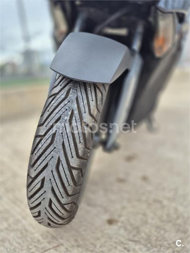 Yamaha XMAX 300 5499 € 2022 Valencia - 6