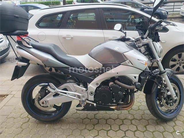 Suzuki GSR 600 2800 € 2006 Sevilla - 1