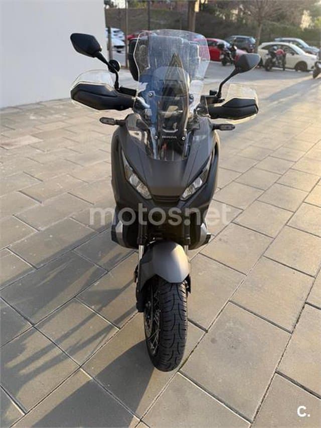 Honda X-ADV – Vista 4