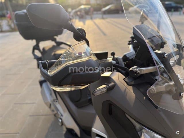 Honda X-ADV – Vista 7