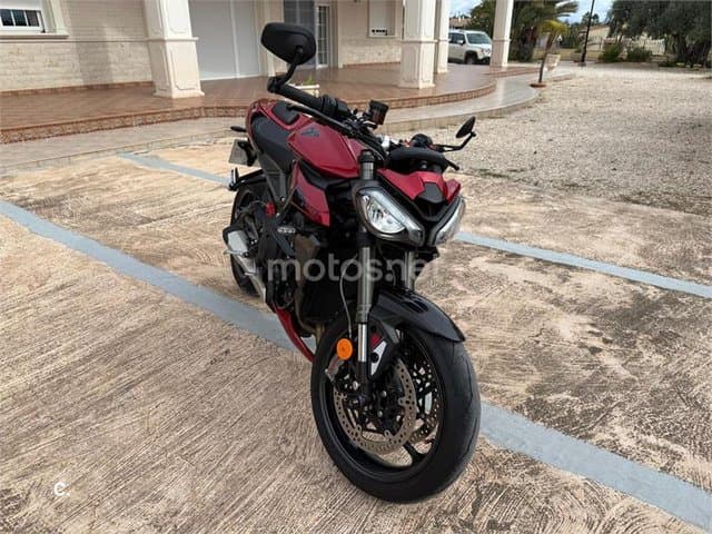 Triumph Street Triple 765 – Vista 6