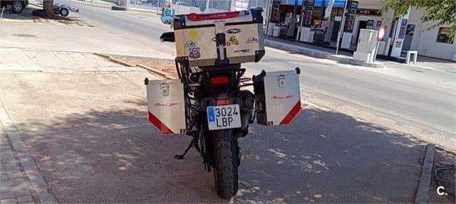 Honda CRF1000L Africa Twin – Vista 13