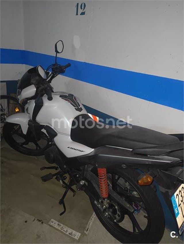 Honda CB 125 – Vista 3