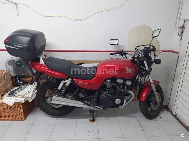 Honda CB 750 Seven Fifty – Vista 1