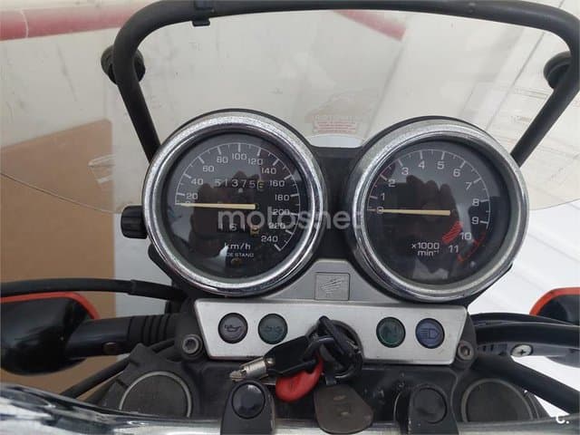 Honda CB 750 Seven Fifty – Vista 2