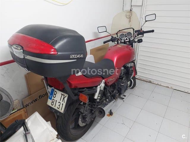 Honda CB 750 Seven Fifty – Vista 3