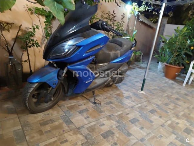 Kymco K-XCT 300i – Vista 2