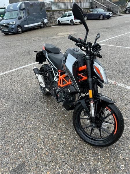 KTM 125 – Vista 2