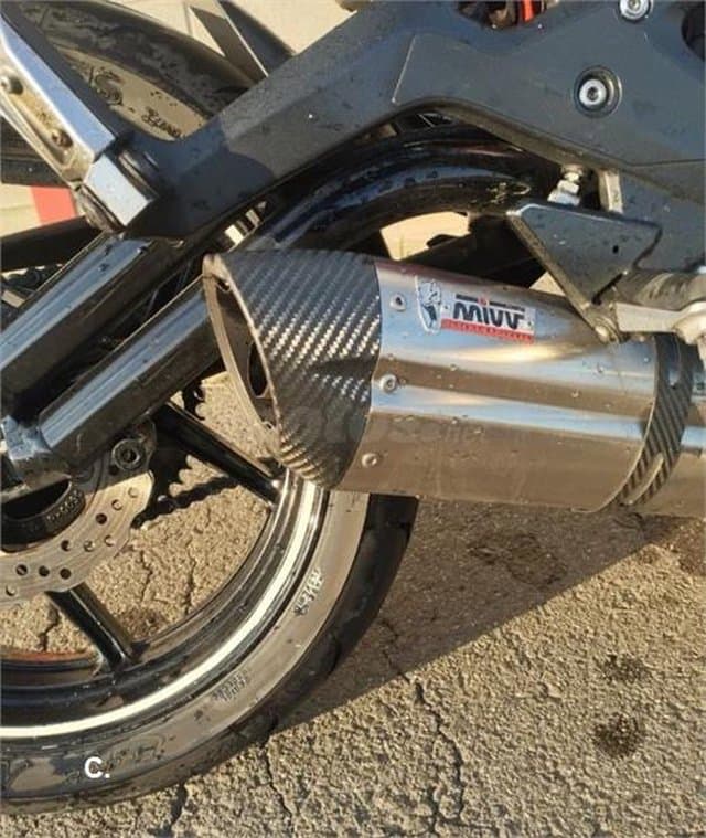 Kawasaki ER 6N – Vista 4