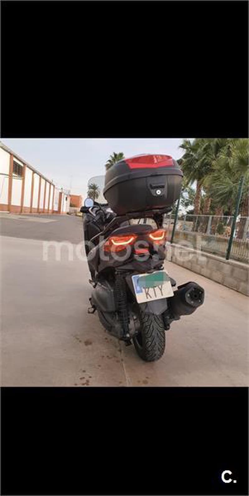 Yamaha XMAX 400 – Vista 1