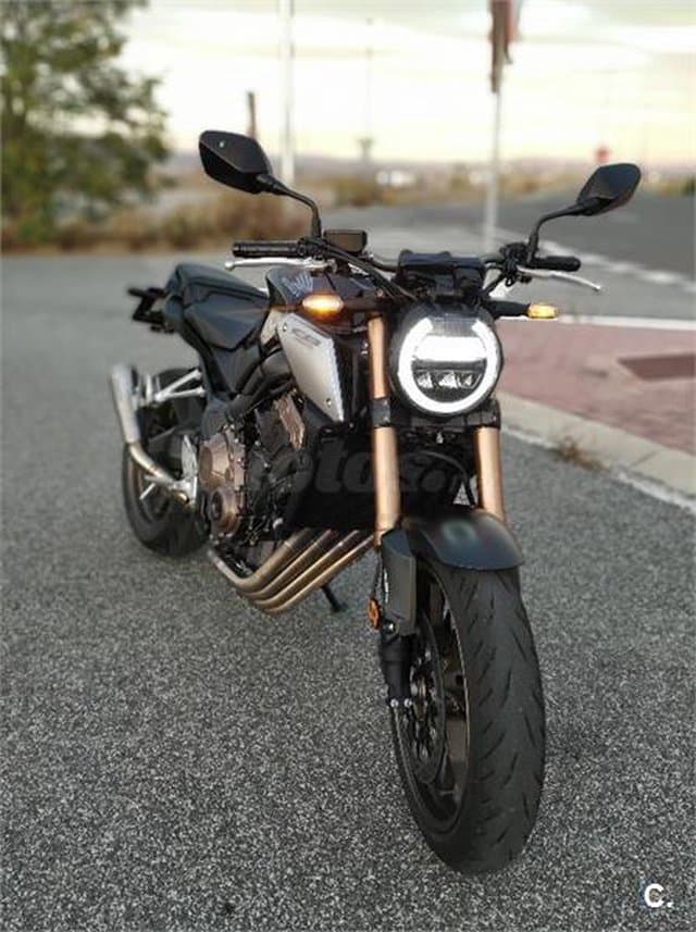 Honda CB 650 R – Vista 1