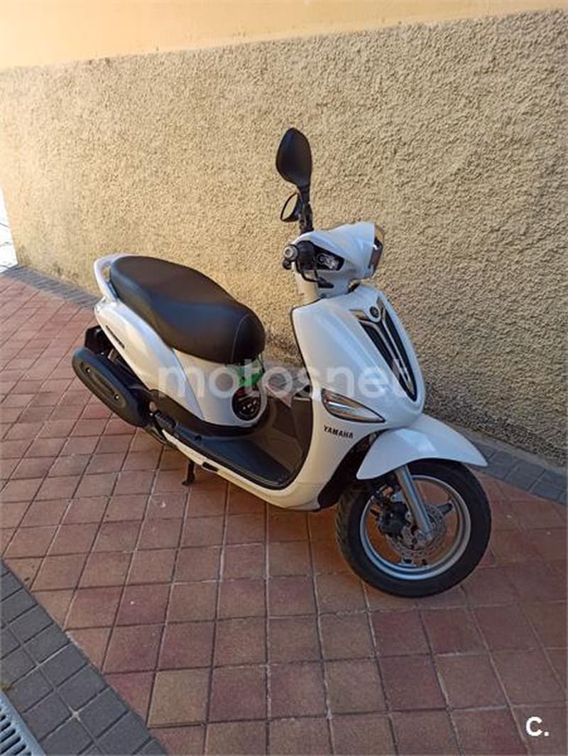 Yamaha D'elight – Vista 1