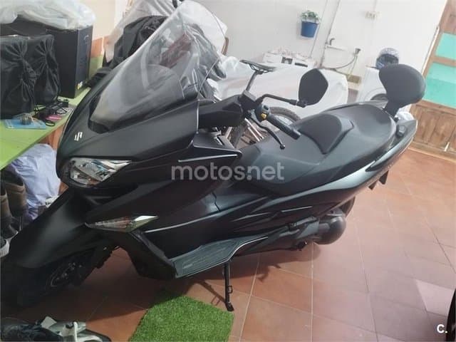 Suzuki BURGMAN 400 – Vista 1