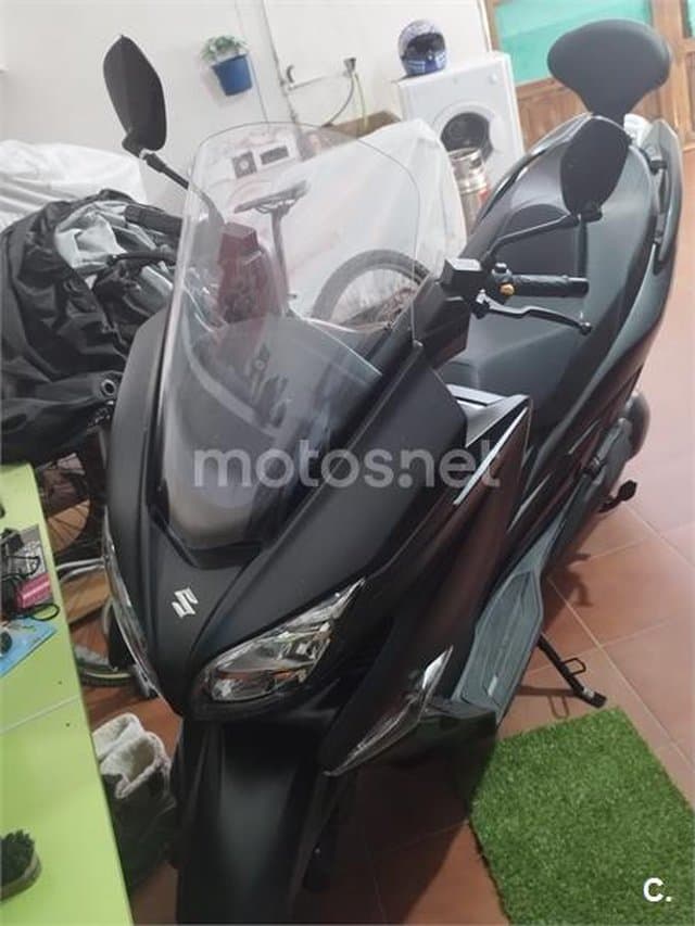 Suzuki BURGMAN 400 – Vista 2