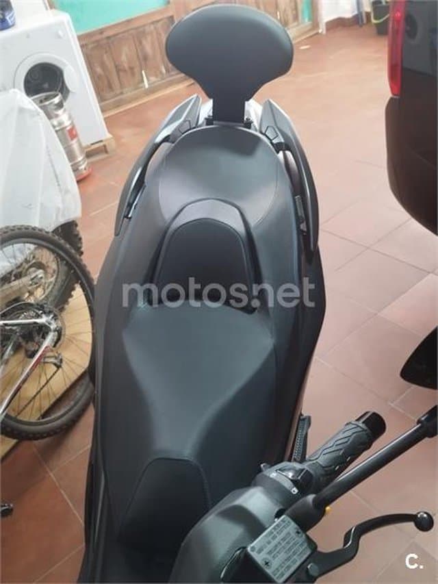 Suzuki BURGMAN 400 – Vista 7