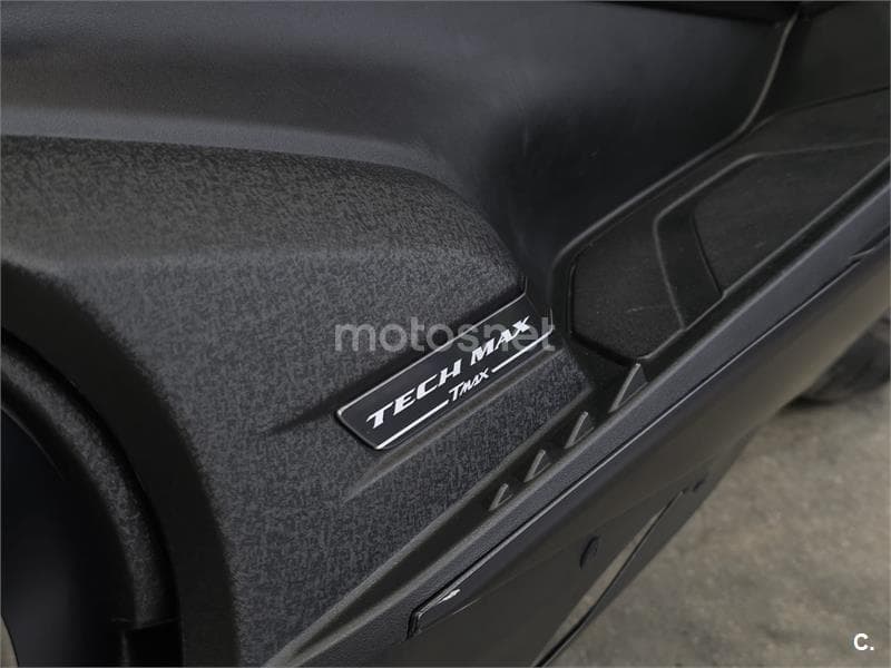 Yamaha TMAX 560 TECH MAX – Vista 14
