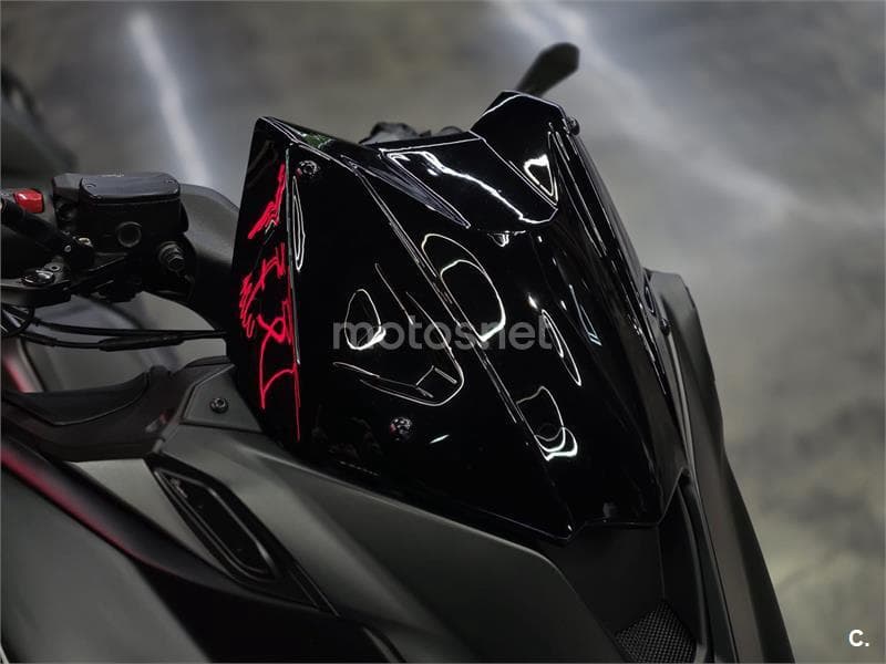 Yamaha TMAX 560 TECH MAX – Vista 34