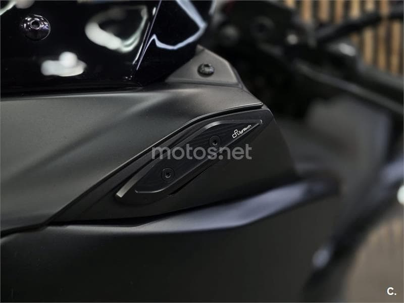 Yamaha TMAX 560 TECH MAX – Vista 35