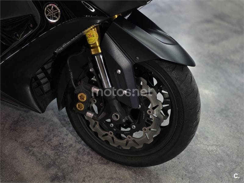 Yamaha TMAX 560 TECH MAX – Vista 36