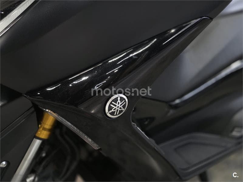 Yamaha TMAX 560 TECH MAX – Vista 37