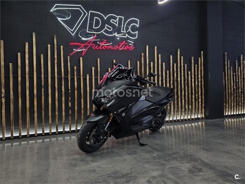 Yamaha TMAX 560 TECH MAX – Vista 39