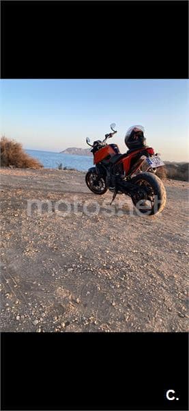 KTM 690 Duke – Vista 4