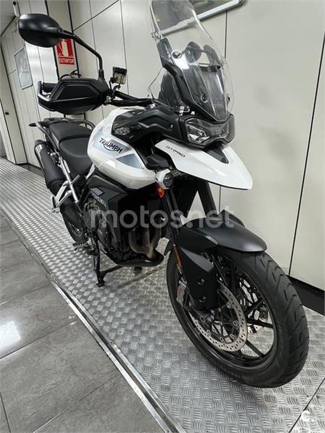Triumph Tiger 900 – Vista 2