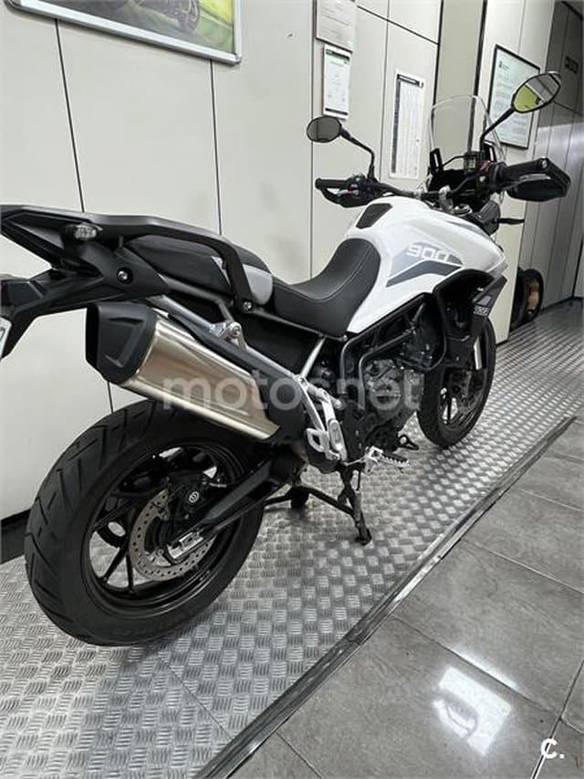 Triumph Tiger 900 – Vista 4