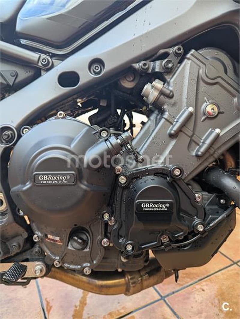 Yamaha MT 09 – Vista 14