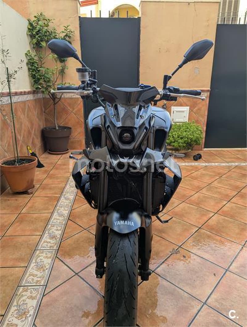 Yamaha MT 09 – Vista 4