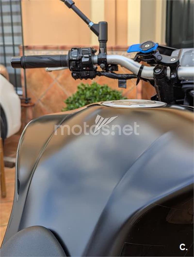 Yamaha MT 09 – Vista 8