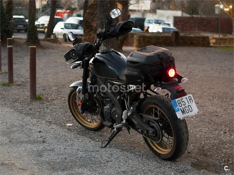 Yamaha XSR 125 – Vista 3