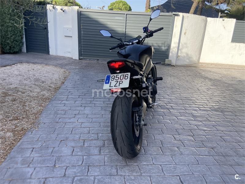 Yamaha MT 09 – Vista 4