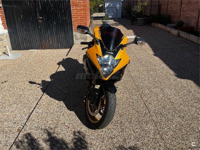 Suzuki GSX R1000 – Vista 7