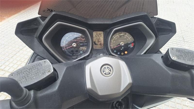 Yamaha XMAX 400 – Vista 4