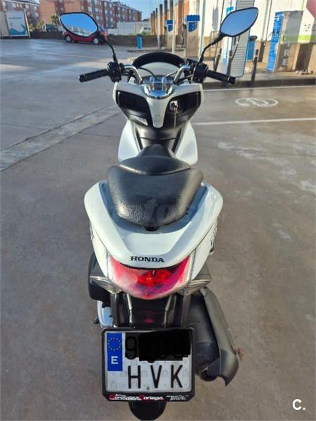 Honda PCX 125 – Vista 5