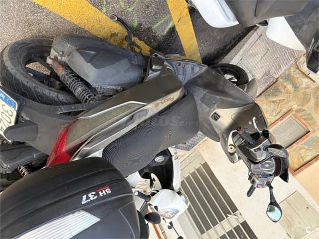 Kymco People 125 GTi 1000 € 2012 Málaga - 2