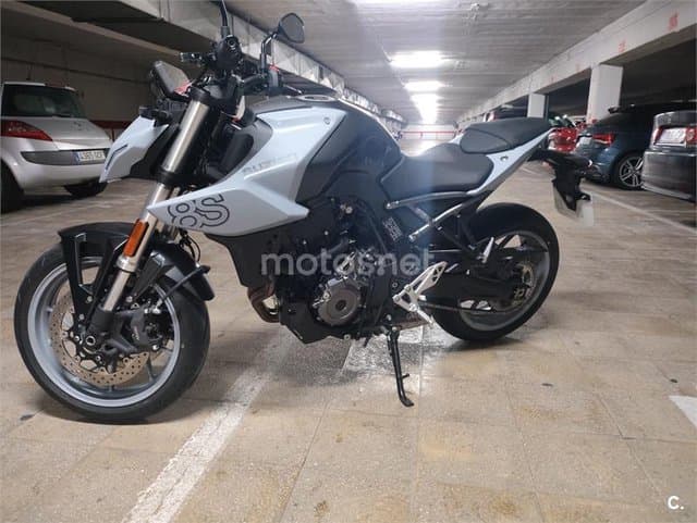 Suzuki GSX-8S – Vista 2