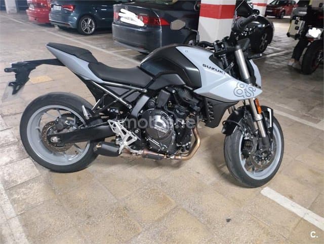 Suzuki GSX-8S – Vista 3