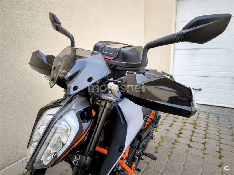 KTM 390 – Vista 7