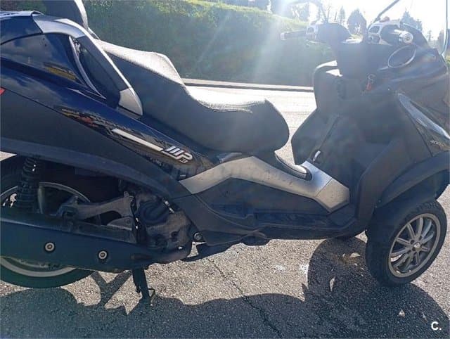 Piaggio MP3 400 RST – Vista 11