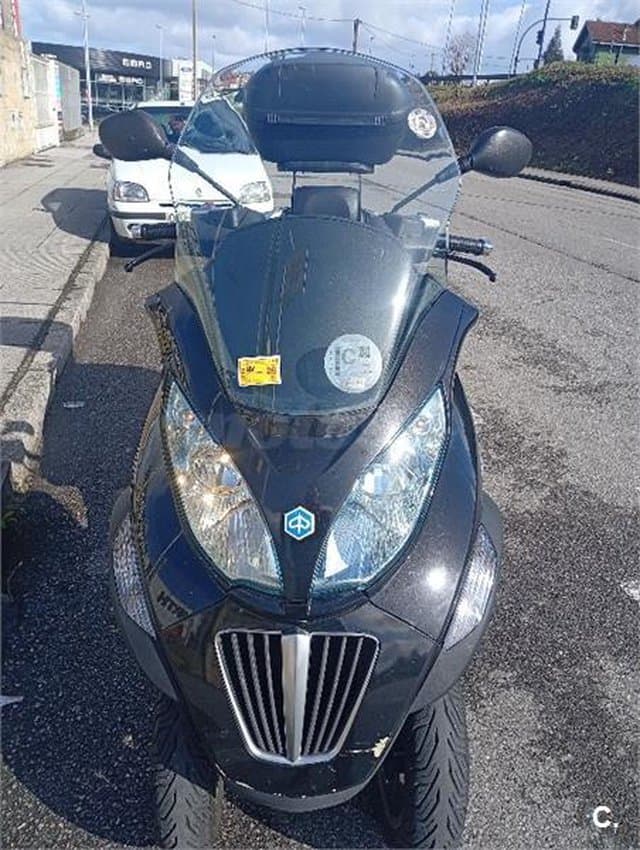 Piaggio MP3 400 RST – Vista 6