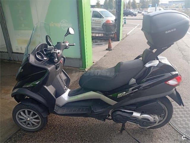 Piaggio MP3 400 RST – Vista 7