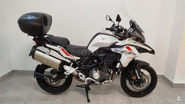 Benelli TRK 502 – Vista 2